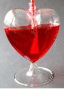 heart shaped wine glass